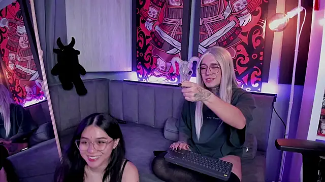 JadeyKhada online show from March 31, 11:29 pm