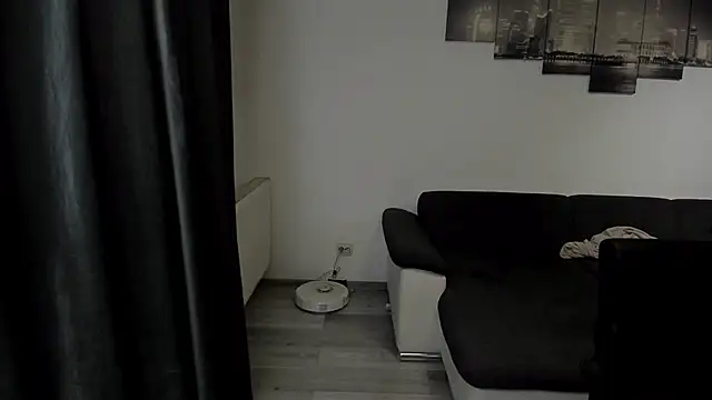 Richarddarell1 online show from April 1, 5:42 am