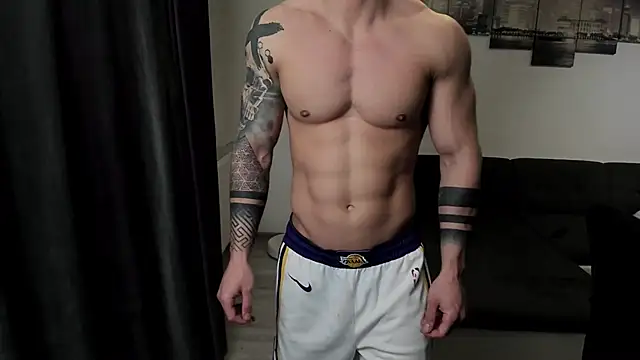 Richarddarell1 online show from February 4, 7:03 am