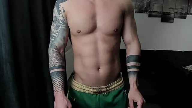 Richarddarell1 online show from April 4, 6:20 am