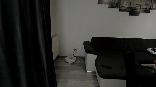 Richarddarell1 online show from February 6, 6:31 am