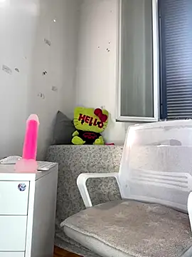 Snapshot of giuli_zerozero chatting on September 10, 3:33 pm giuli zerozero online show from September 10, 3:33 pm