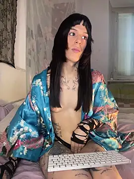 giuli zerozero online show from April 13, 10:30 am