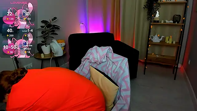 Snapshot of Cassie_xKiss chatting on November 25, 5:08 am Cassie xKiss online show from November 25, 5:08 am