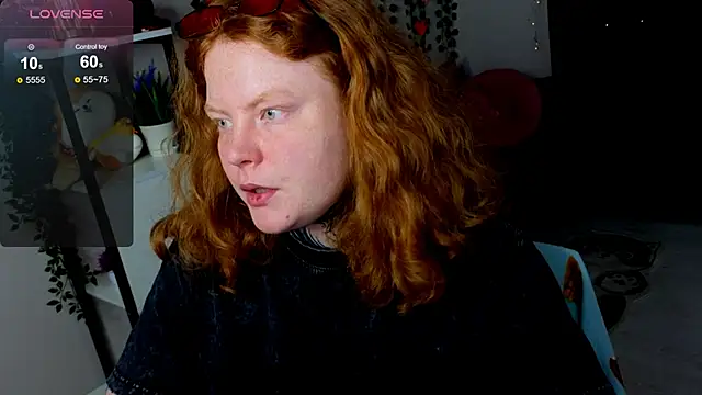 Cassie xKiss online show from April 19, 5:41 am