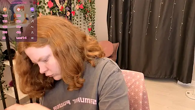 Cassie xKiss online show from April 6, 8:43 pm