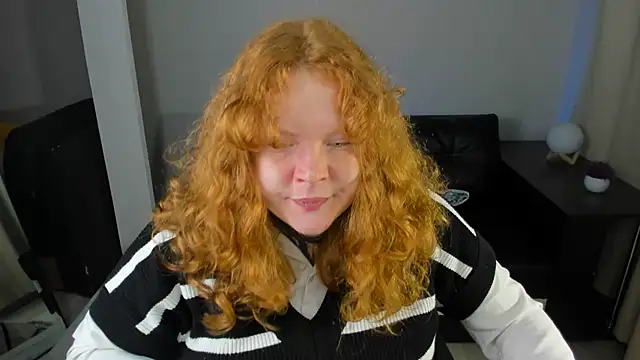 Snapshot of Cassie_xKiss chatting on June 19, 8:14 pm Cassie xKiss online show from June 19, 8:14 pm