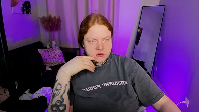 Cassie xKiss online show from April 5, 8:37 pm