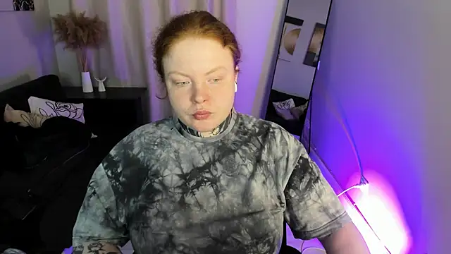 Cassie xKiss online show from April 14, 5:34 am