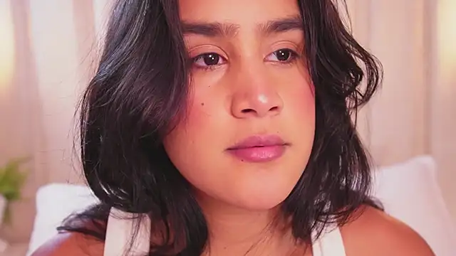 Snapshot of bonniekim_ chatting on November 2, 9:53 pm bonniekim online show from November 2, 9:53 pm