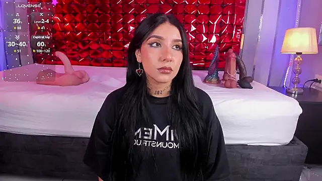 Leiaa  online show from February 9, 5:05 am