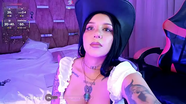 Leiaa  online show from October 25, 6:01 am