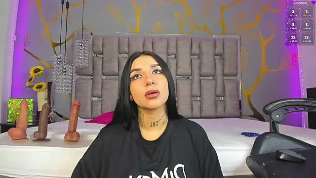 Snapshot of Leiaa_ chatting on January 16, 5:00 am Leiaa online show from January 16, 5:00 am