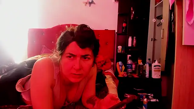 Sweet-Suck69 online show from November 18, 4:21 pm