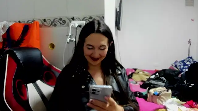 Sweet-Suck69 online show from May 30, 7:25 am