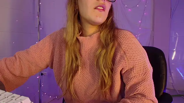 Giia paiige18 online show from February 20, 12:40 am