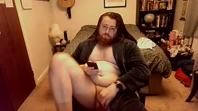 Snapshot of Hairy_Guy30 chatting on December 2, 1:50 am Hairy Guy30 online show from December 2, 1:50 am