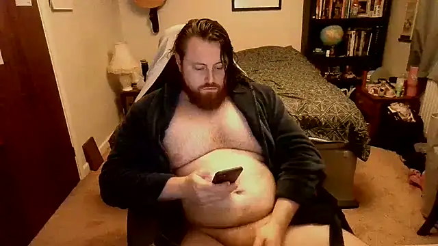 Snapshot of Hairy_Guy30 chatting on October 16, 12:19 am Hairy Guy30 online show from October 16, 12:19 am