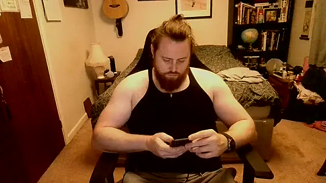 Snapshot of Hairy_Guy30 chatting on November 9, 6:01 pm Hairy Guy30 online show from November 9, 6:01 pm