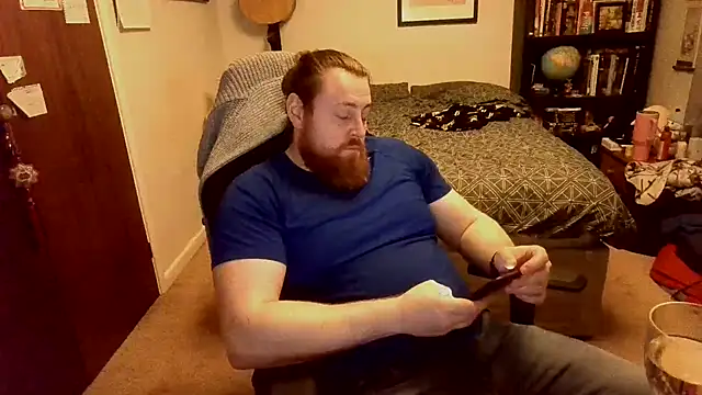 Snapshot of Hairy_Guy30 chatting on December 2, 11:39 pm Hairy Guy30 online show from December 2, 11:39 pm