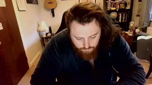 Hairy Guy30 online show from January 19, 4:11 pm