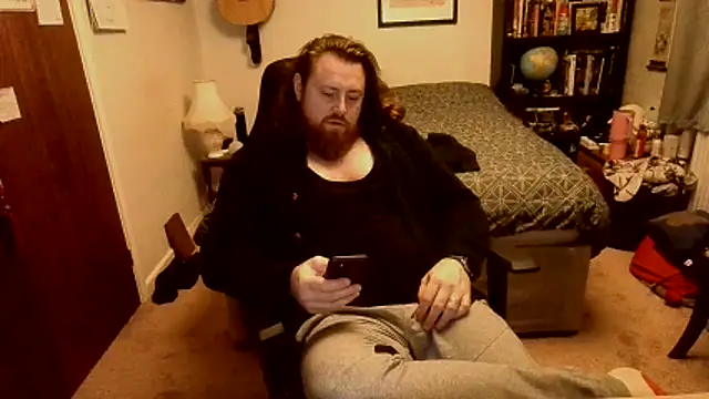 Snapshot of Hairy_Guy30 chatting on November 29, 4:51 pm Hairy Guy30 online show from November 29, 4:51 pm