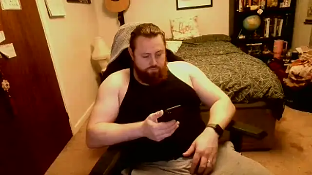 Hairy Guy30 online show from March 30, 12:01 am