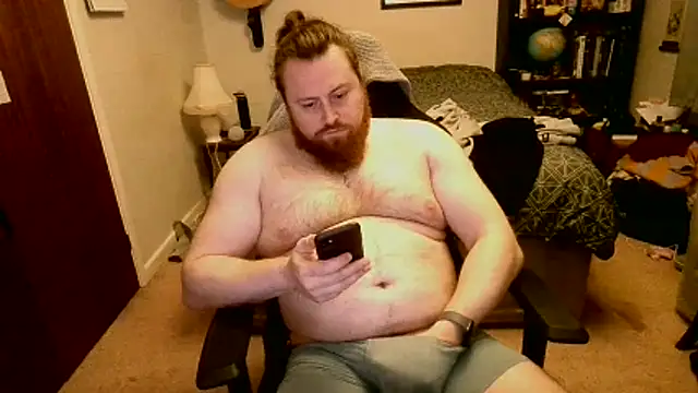 Hairy Guy30 online show from March 20, 10:11 pm