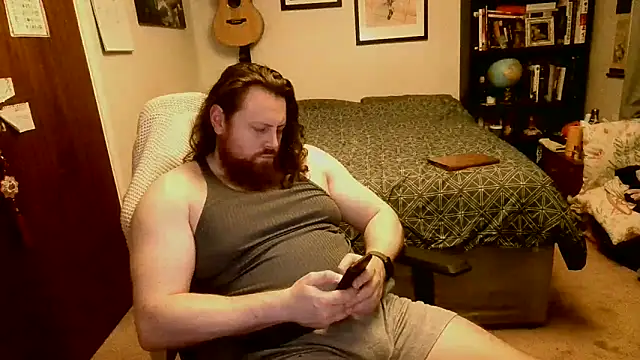 Hairy Guy30 online show from May 20, 11:35 pm
