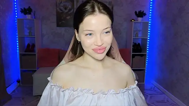 EmmyMills online show from May 3, 10:02 pm