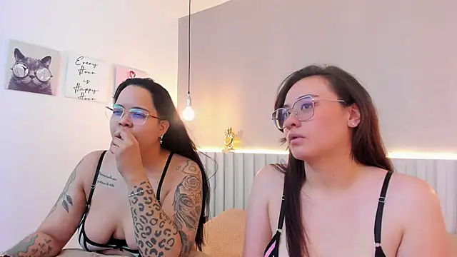 Snapshot of naughtylesbians__ chatting on March 5, 3:08 am naughtylesbians online show from March 5, 3:08 am