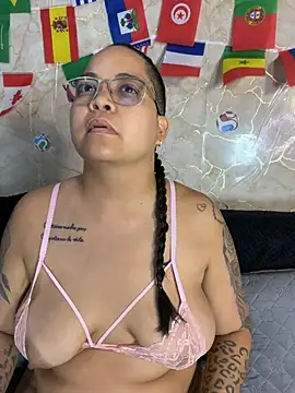 Snapshot of naughtylesbians__ chatting on June 29, 2:07 am naughtylesbians online show from June 29, 2:07 am