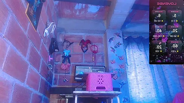 Snapshot of assbignatha chatting on July 5, 3:19 pm assbignatha online show from July 5, 3:19 pm