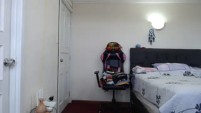 Jackyrose online show from October 19, 9:17 pm