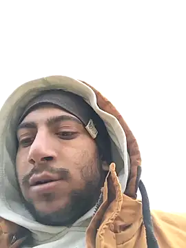 Snapshot of emea4 chatting on November 24, 10:15 am emea4 online show from November 24, 10:15 am