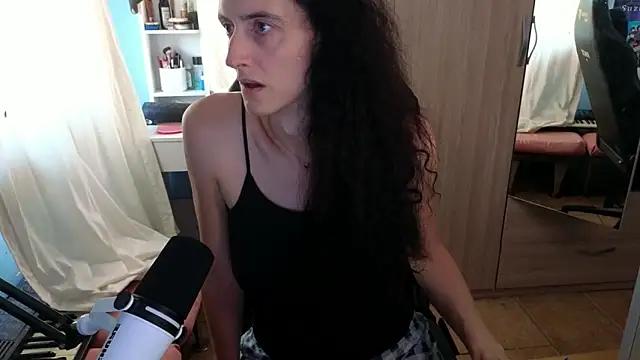 MemiKouki online show from June 2, 3:34 pm