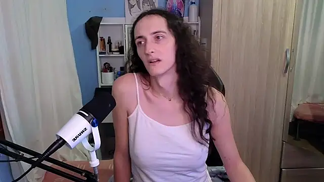 MemiKouki online show from November 20, 5:35 pm