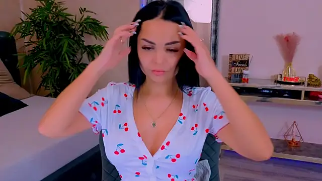 MichelleReys online show from November 1, 8:46 pm