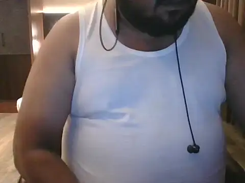 Hunk-Hand6 online show from October 9, 1:55 pm