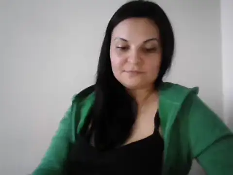 MirandaGold27 online show from December 10, 1:00 pm