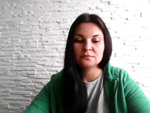 MirandaGold27 online show from December 9, 11:15 am