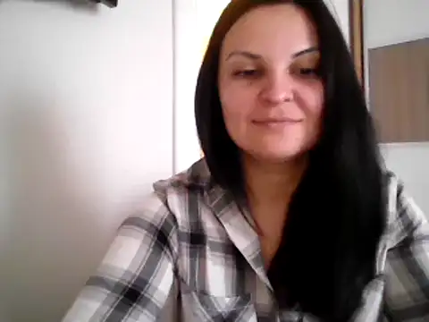 MirandaGold27 online show from December 12, 7:41 am