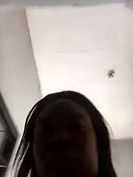 Snapshot of mloghyfsa chatting on December 17, 2:22 pm mloghyfsa online show from December 17, 2:22 pm