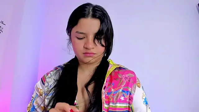 Snapshot of ayheleensexygirl1 chatting on November 9, 8:24 pm ayheleensexygirl1 online show from November 9, 8:24 pm