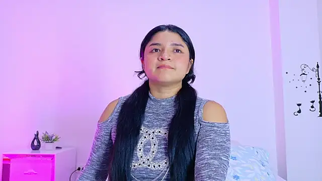 ayheleensexygirl1 online show from July 23, 8:38 pm