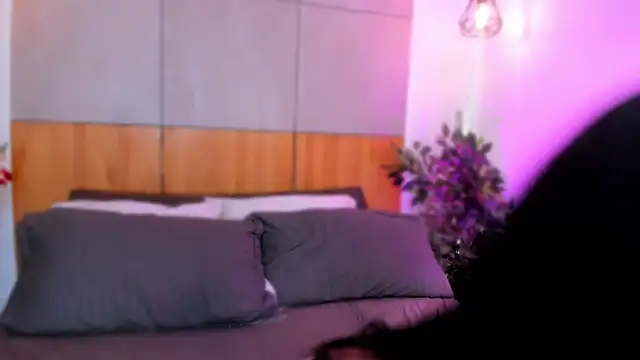 BellaHarllow online show from April 7, 7:59 pm