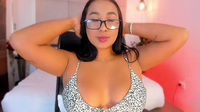 BellaHarllow online show from May 29, 8:48 pm