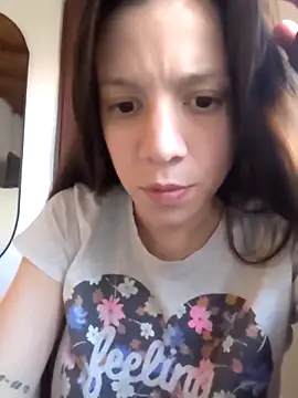 Snapshot of martinasool chatting on October 25, 9:37 pm martinasool online show from October 25, 9:37 pm