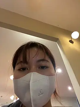 Snapshot of Lami_Mi chatting on February 23, 7:22 am Lami Mi online show from February 23, 7:22 am