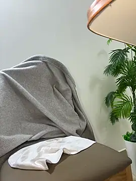 Lami Mi online show from November 10, 6:40 am